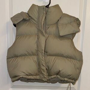 Lululemon Wunder Puff Super-Cropped Vest